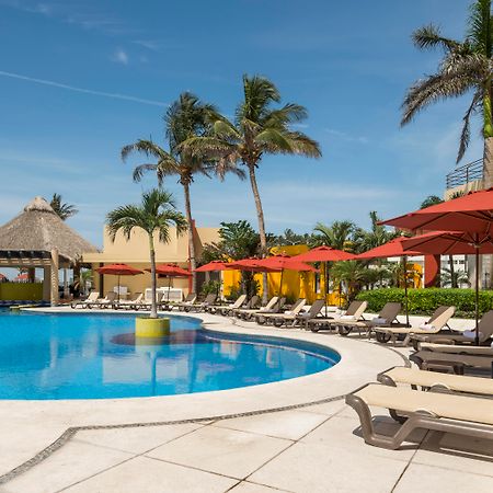 Camino Real Веракрус Экстерьер фото Pool at the Sheraton Nha Trang Hotel & Spa Resort